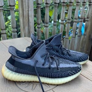 Carbon Yeezy boost 350 Black and Gray Sneakers